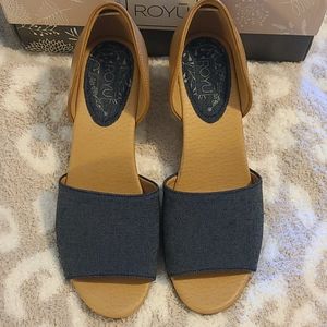 Royū Stella Wedge Sandal